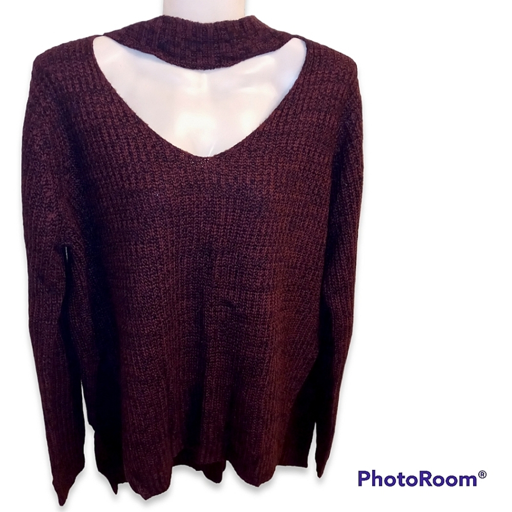 SauciWine Choker V Neck High Low Sweater L Never Worn